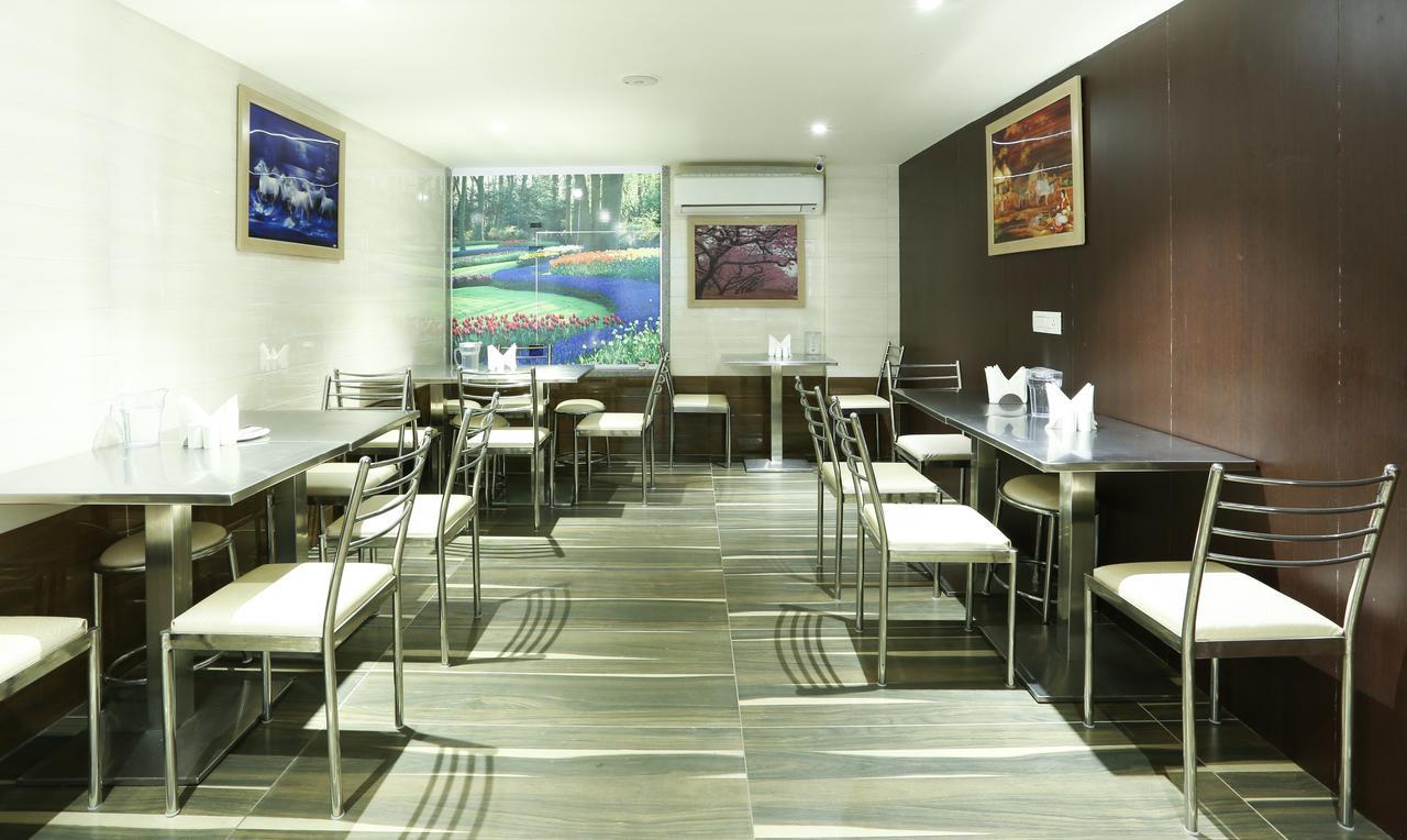 Treebo C Plaza Hotel Vijayawada Luaran gambar